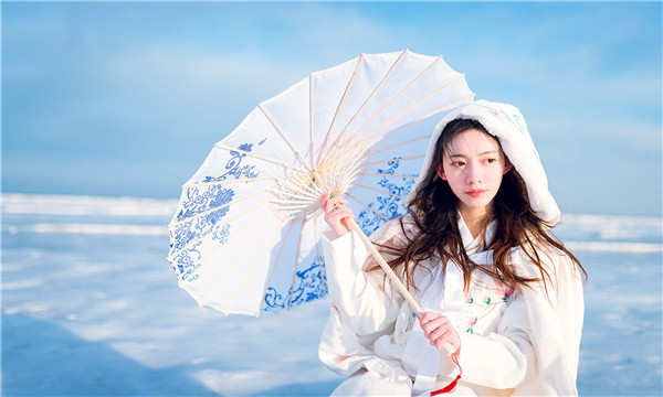 康定试管代怀生子多少钱一个？助孕之路的费用分析与方案选择